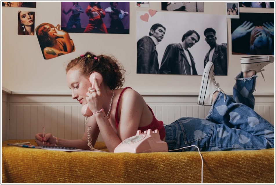 감성 공간 완성, 천 포스터로 나만의 스타일 만들기